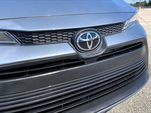 Used 2024 Toyota Corolla LE FWD image 29