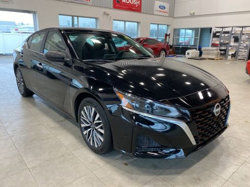 Used 2025 Nissan Altima 2.5 SV image 7