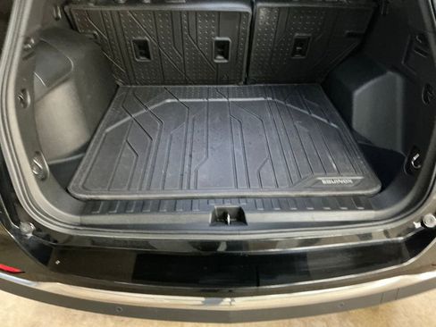 Used 2020 Chevrolet Equinox Premier image 22