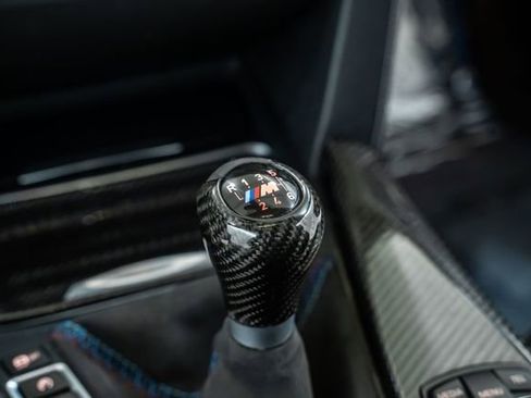 Used 2015 BMW M4 Coupe image 40