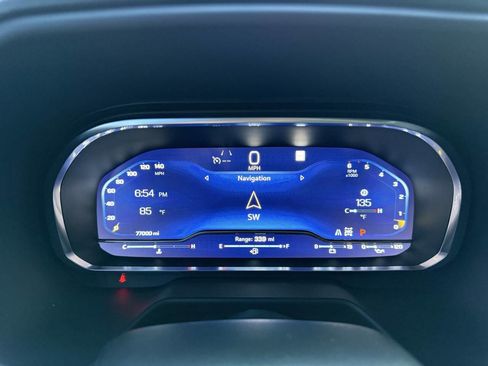 Used 2022 Chevrolet Suburban Premier AWD/4WD image 19