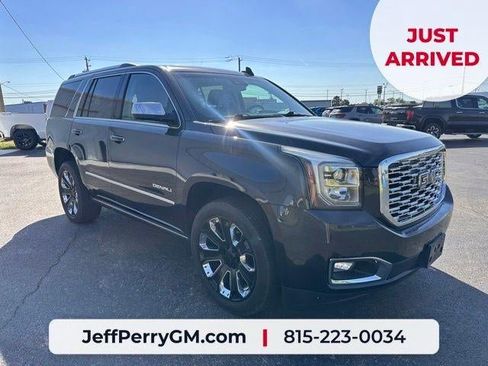 Used 2020 GMC Yukon Denali w/ Denali Ultimate Package AWD/4WD image 9