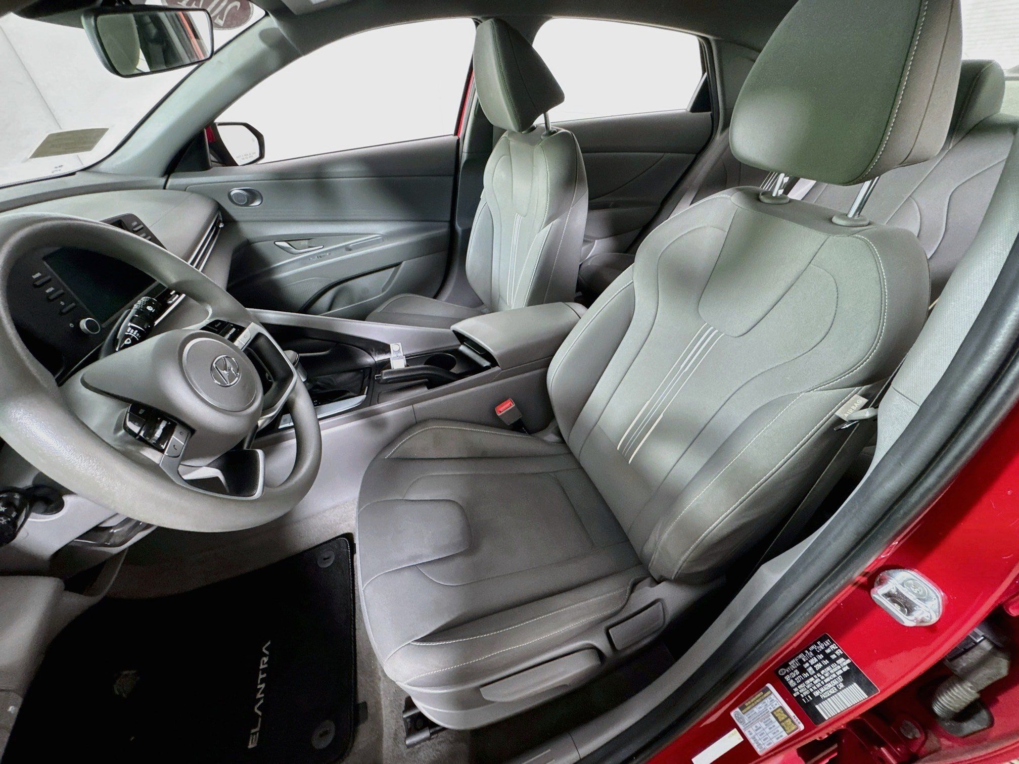 Used 2021 Hyundai Elantra SEL FWD image 13