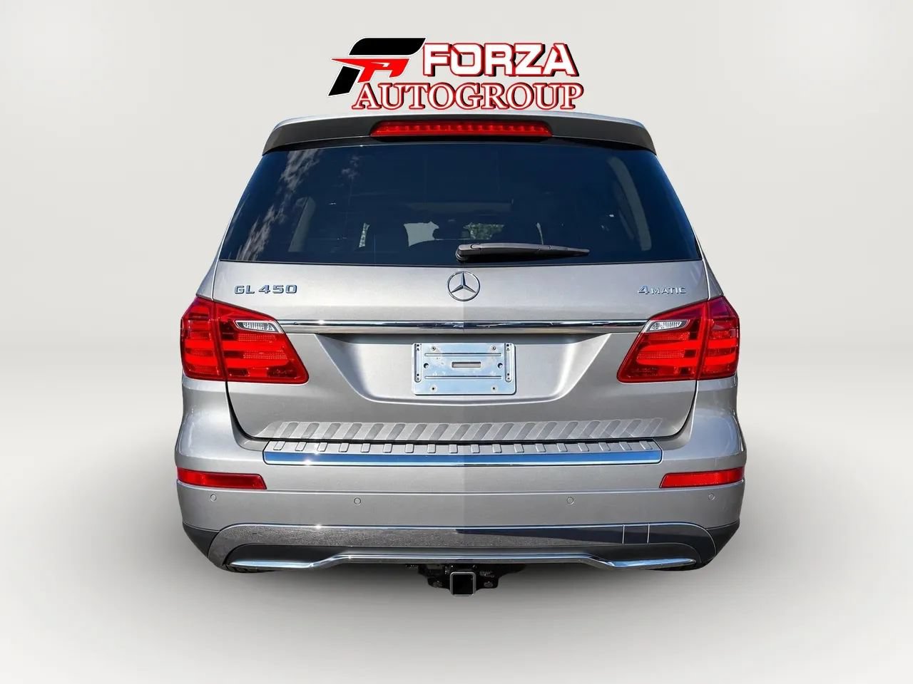 Used 2015 Mercedes-Benz GL 450 4MATIC w/ Parking Assist Package image 5