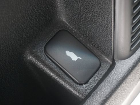 Used 2011 Honda Pilot Touring image 31