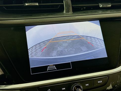 Used 2023 Buick Encore GX Preferred w/ Cold Weather Comfort Package image 3