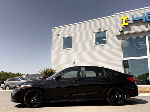 Used 2022 Honda Civic Sport image 11
