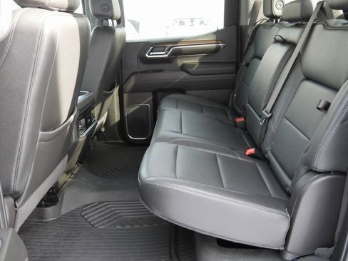 Used 2024 Chevrolet Silverado 1500 LT Trail Boss image 27