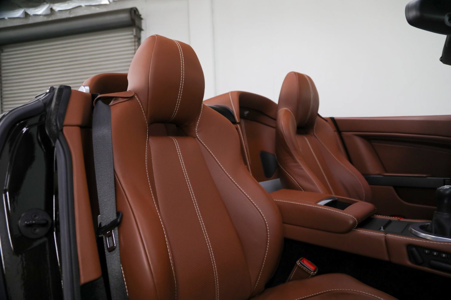 Used 2012 Aston Martin V8 Vantage N420 RWD image 31