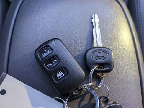 Used 2007 Toyota Sequoia SR5 image 24