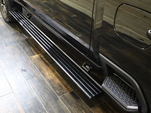 Used 2024 GMC Sierra 2500 Denali w/ Denali Reserve Package image 43