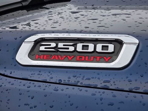 Used 2024 RAM 2500 Limited w/ Towing Technology Group AWD/4WD image 3