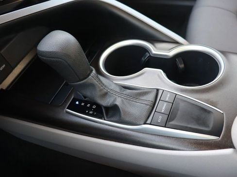 Used 2023 Toyota Camry LE image 17