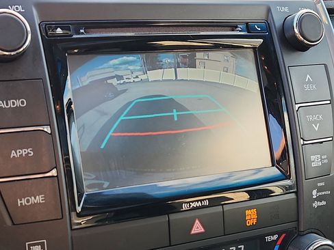 Used 2017 Toyota Camry XSE image 18