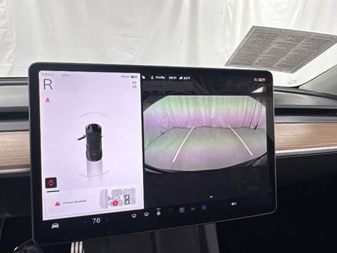 Used 2021 Tesla Model Y Performance image 24