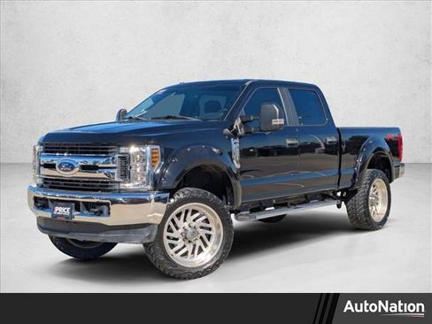 Used 2019 Ford F250 XL w/ STX Appearance Package image 1