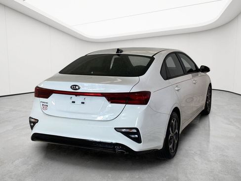 Used 2020 Kia Forte LXS FWD image 9