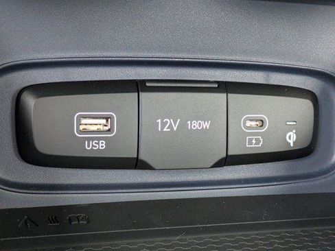 New 2026 Hyundai Venue SEL FWD image 18