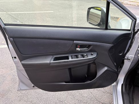Used 2012 Subaru Impreza 2.0i Premium AWD/4WD image 12