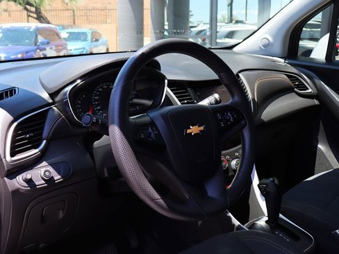 Used 2020 Chevrolet Trax LS w/ Tint and Cruise Package FWD image 39
