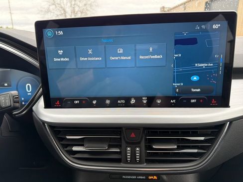 Used 2024 Ford Escape Platinum image 31