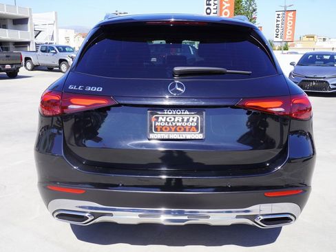 Used 2024 Mercedes-Benz GLC 300 image 6