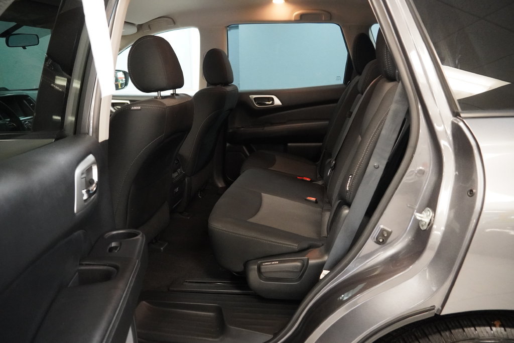 Used 2019 Nissan Pathfinder S AWD/4WD image 20