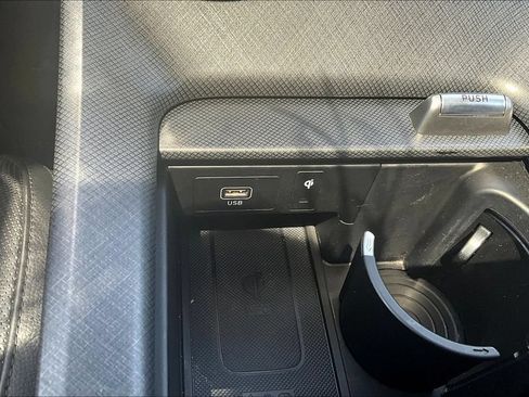 Used 2024 Hyundai Palisade Limited FWD image 26