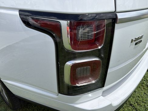 Used 2020 Land Rover Range Rover HSE AWD/4WD image 11