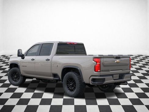 New 2026 Chevrolet Silverado 2500 ZR2 AWD/4WD image 3