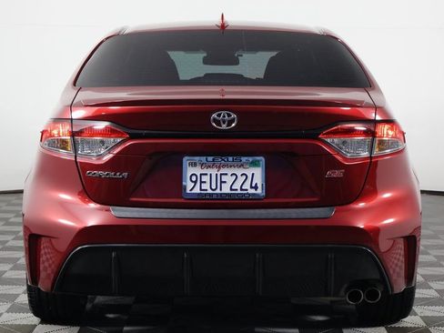 Used 2023 Toyota Corolla SE w/ SE Premium Package FWD image 5