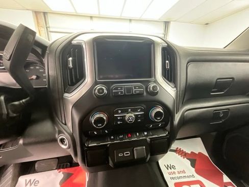 Used 2021 Chevrolet Silverado 1500 LT w/ LPO, Dark Essentials Package AWD/4WD image 10