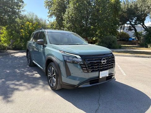 Used 2026 Nissan Pathfinder Platinum w/ Cargo Package FWD image 6