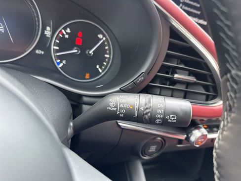 New 2026 MAZDA MAZDA3 2.5 S Hatchback w/ Premium Pkg image 35