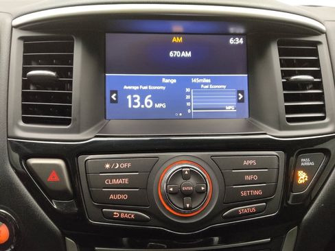 Used 2020 Nissan Pathfinder SV image 25