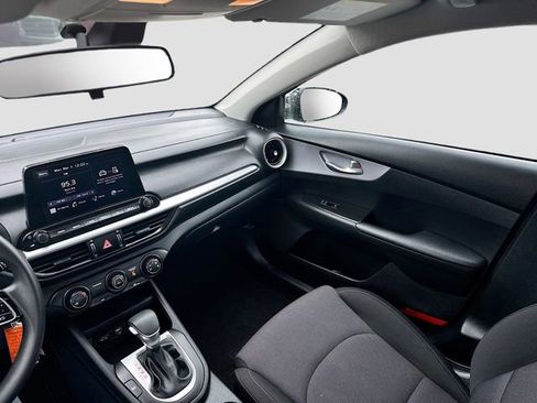 Certified 2023 Kia Forte LXS image 19