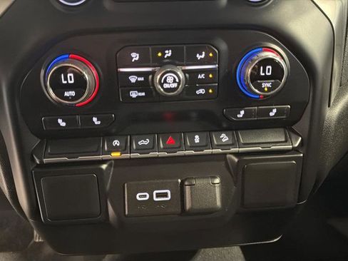 Used 2021 Chevrolet Silverado 1500 LT w/ Z71 Off-Road Package image 22