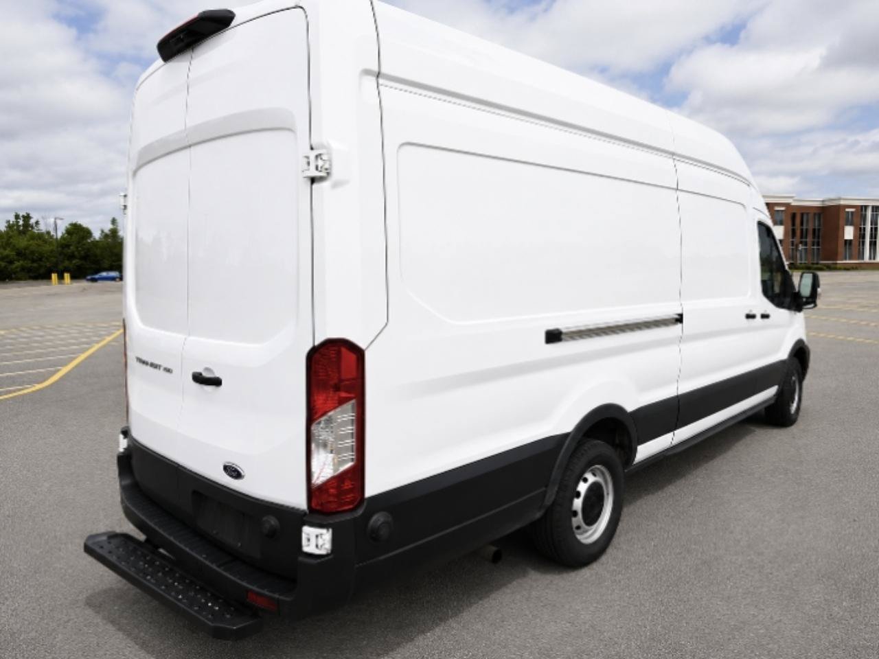 Used 2023 Ford Transit 350 148 High Roof Extended RWD image 8