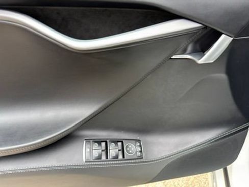 Used 2020 Tesla Model S Performance AWD/4WD image 17