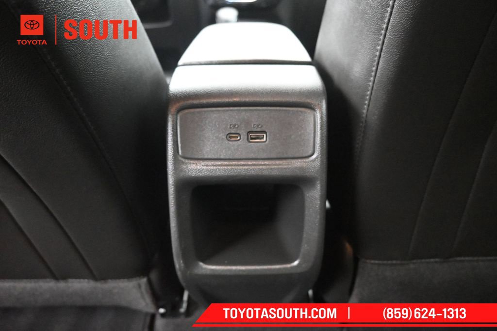 Used 2025 Chevrolet Trax LT w/ LT Convenience Package FWD image 25