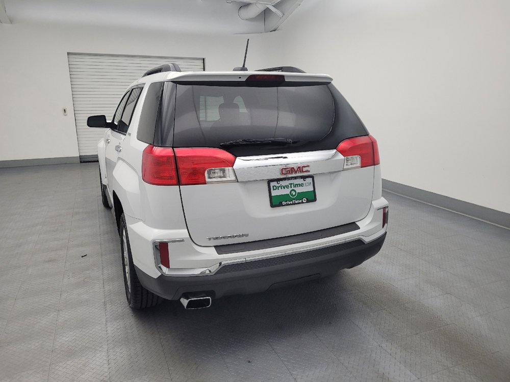 Used 2017 GMC Terrain SLE w/ Chrome Edition FWD image 6