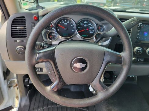 Used 2013 Chevrolet Silverado 2500 W/T image 11