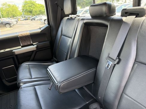 Used 2017 Ford F250 Lariat w/ Lariat Value Package AWD/4WD image 32