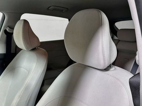 Used 2024 Hyundai Kona SEL FWD image 19