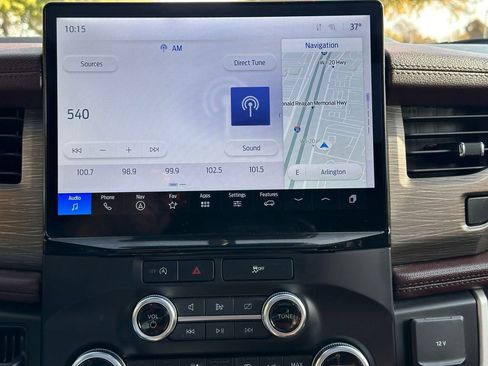 Used 2023 Ford Expedition Limited image 37