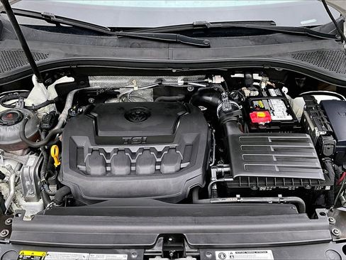 Used 2019 Volkswagen Tiguan SE image 27