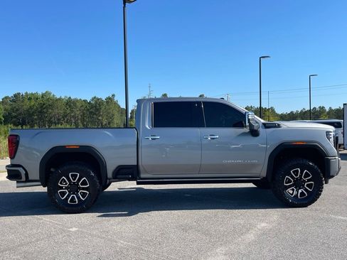 Used 2025 GMC Sierra 2500 Denali Ultimate AWD/4WD image 10