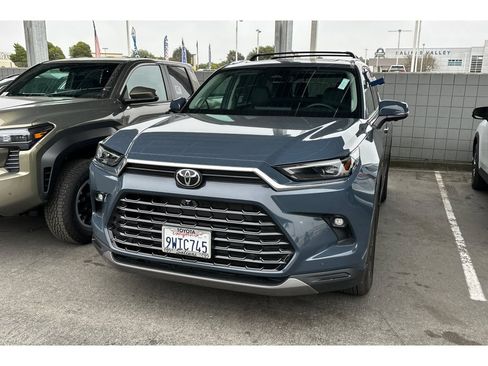 Certified 2026 Toyota Grand Highlander AWD image 3