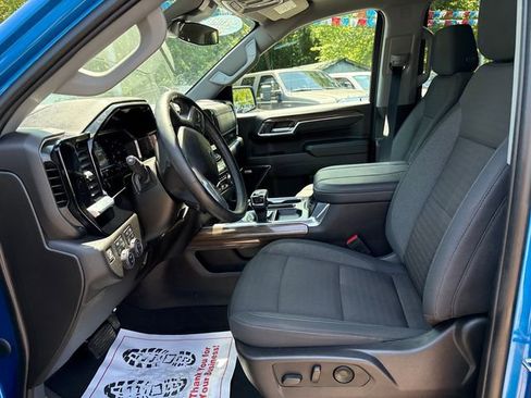 Used 2024 Chevrolet Silverado 1500 RST w/ Convenience Package II AWD/4WD image 8