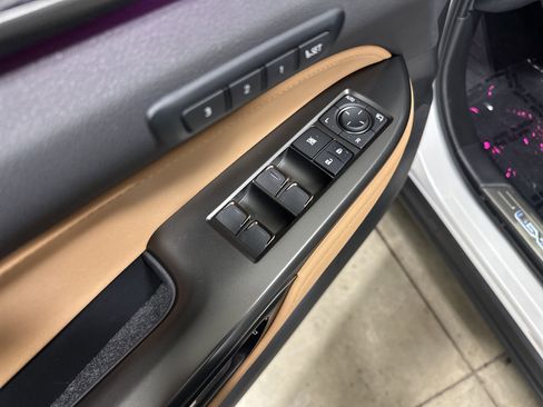 Used 2025 Lexus NX 350 AWD w/ Luxury Package image 15